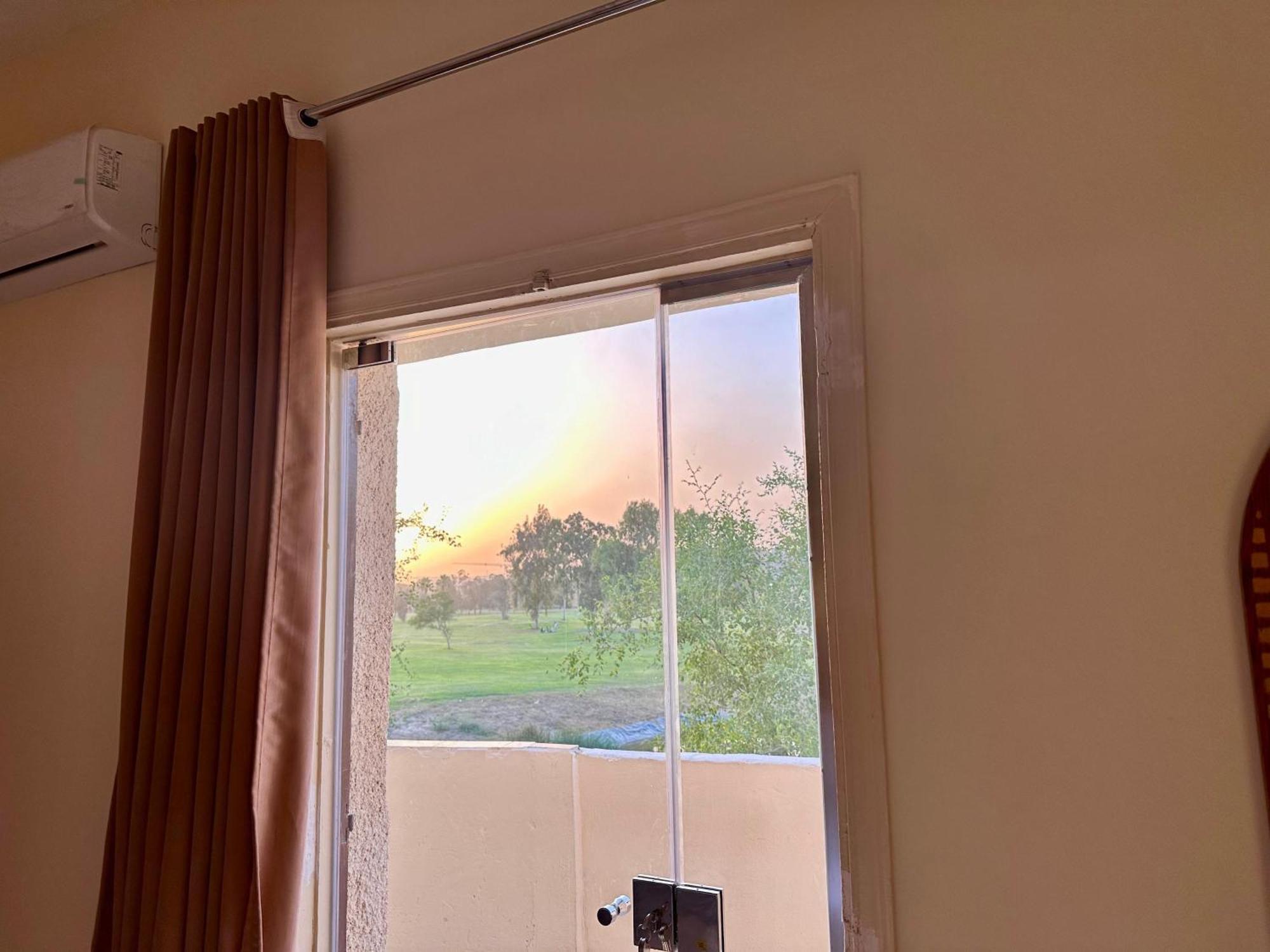 Golf Pyramids View Hotel Kafret el-Gabal Екстериор снимка