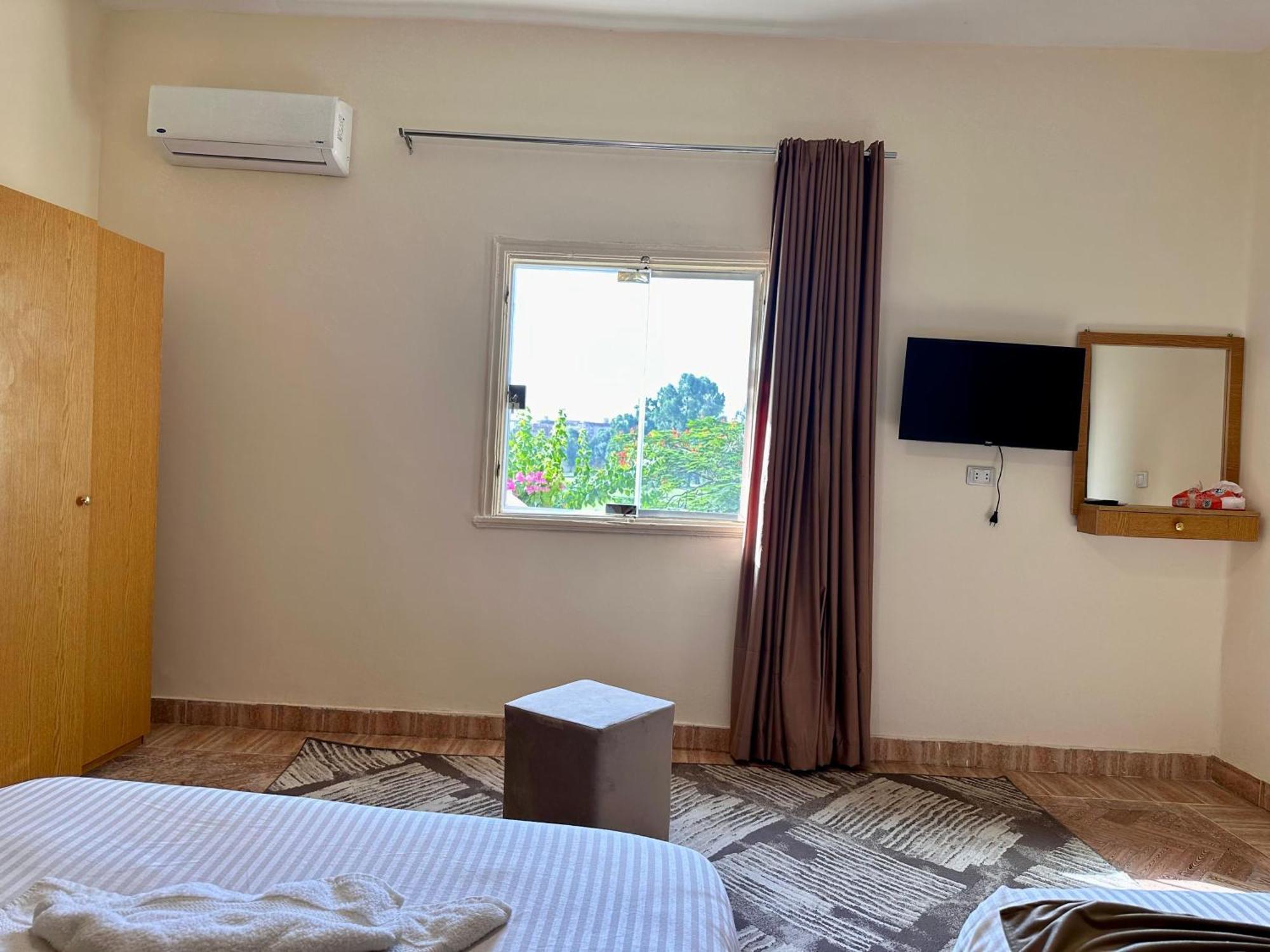 Golf Pyramids View Hotel Kafret el-Gabal Екстериор снимка