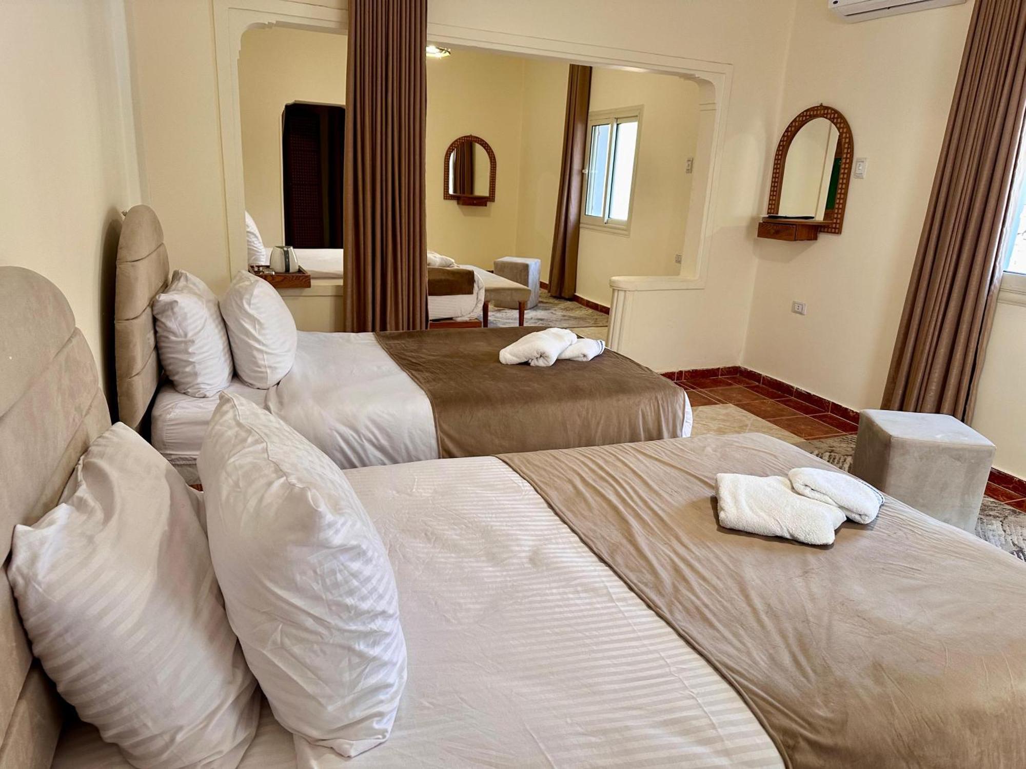Golf Pyramids View Hotel Kafret el-Gabal Екстериор снимка